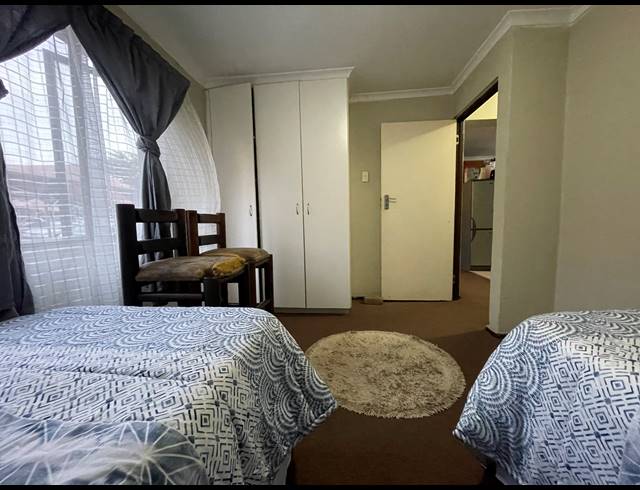 2 BEDROOM APARTMENT FOR SALE IN MONTCLAIR